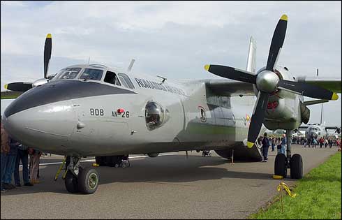Poza avion Antonov an 26, poza exterior avion, poze cu avioane