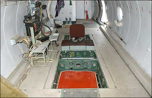 Poza avion Antonov an 30, poza interior avion, poze cu avioane