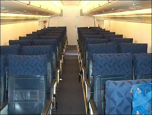 Poza avion Antonov an 72, poza interior avion, poze cu avioane