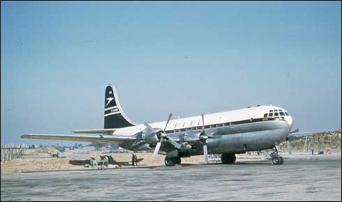 Poza avion Boeing 377 Stratocrusier, poza exterior avion, poze cu avioane