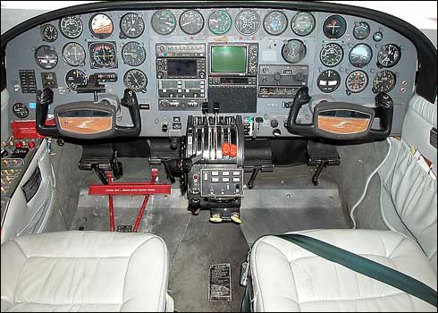 Poza avion Cessna 401, poza interior avion, poze cu avioane